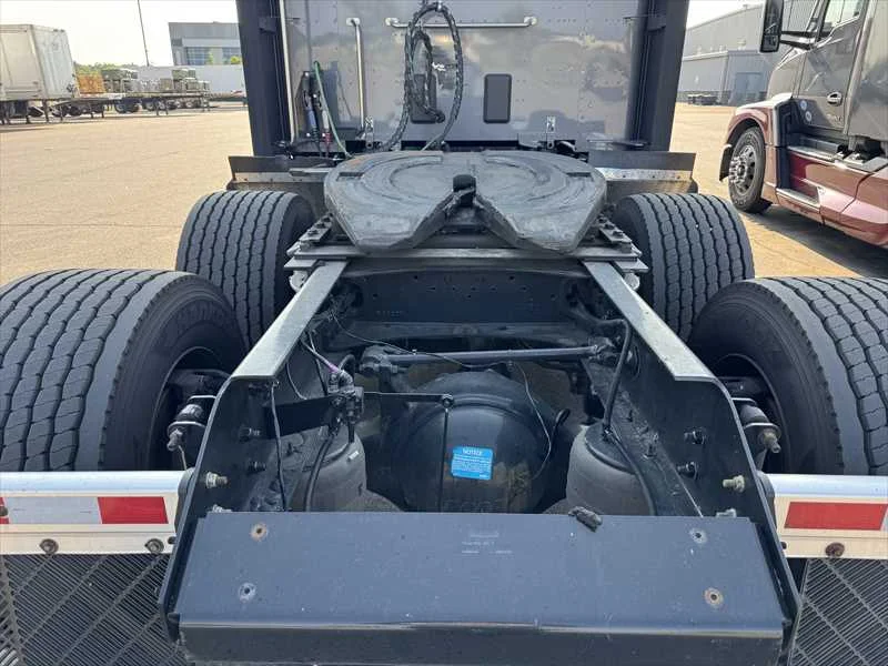 2025 Kenworth T680 in Little Rock, AR — photo 4
