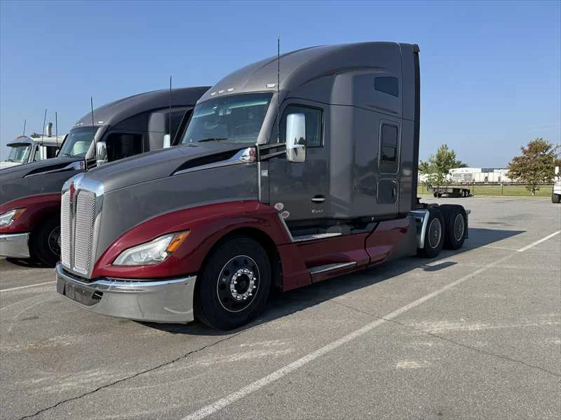 2025 Kenworth T680