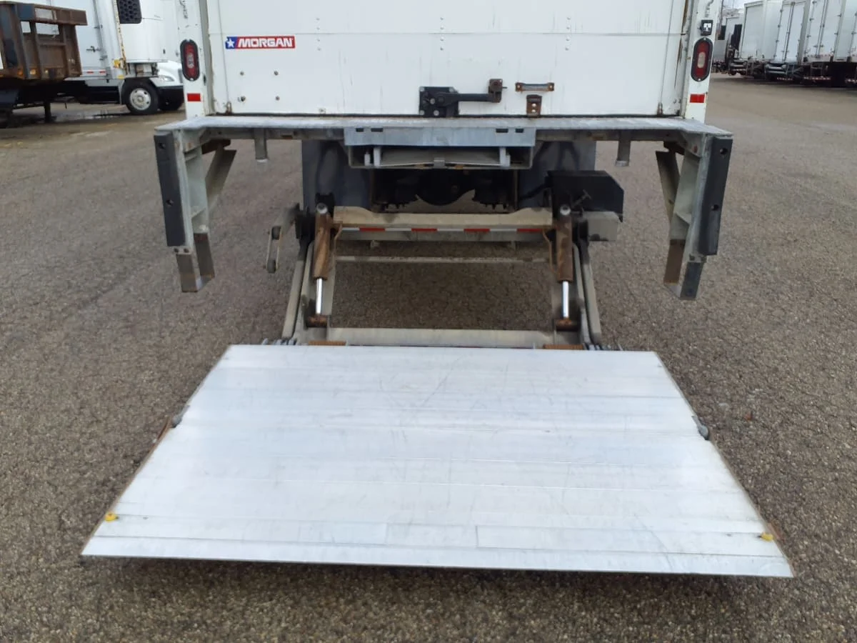 2019 Freightliner M2 106 - image 13