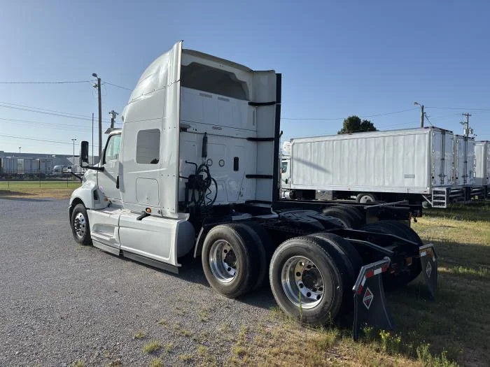 2021 International LT — photo 5