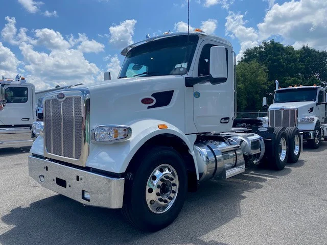 2027 Peterbilt 567 in Eau Claire, PA