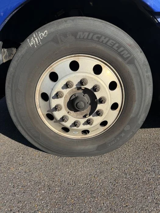 2022 Peterbilt 579 - image 10