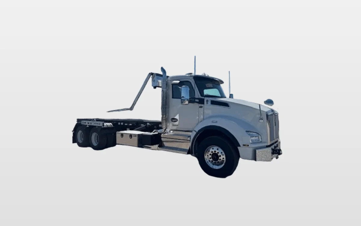2026 Kenworth T880 - image 1