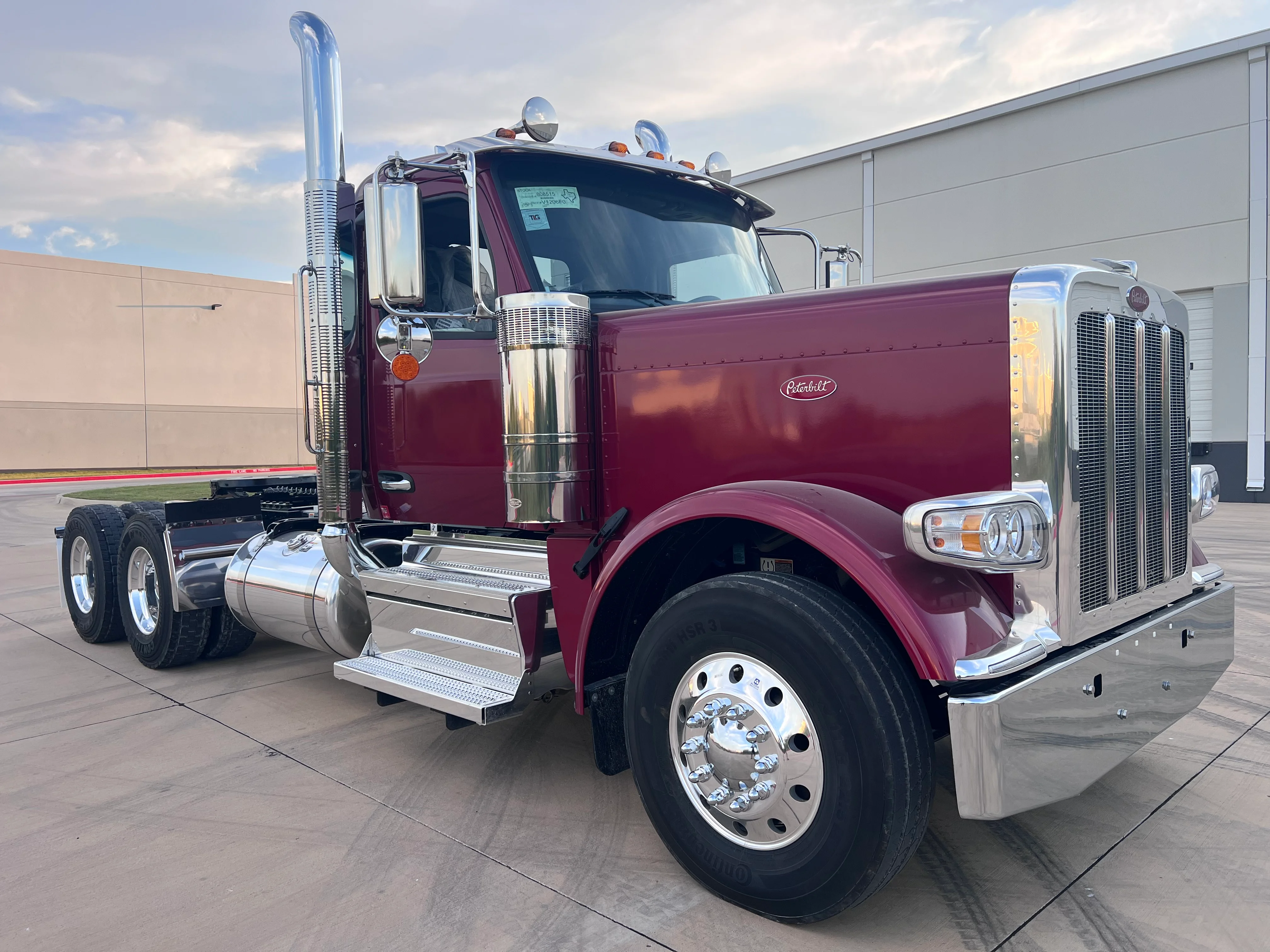 2026 Peterbilt 589 in Fort Smith, AR — photo 7