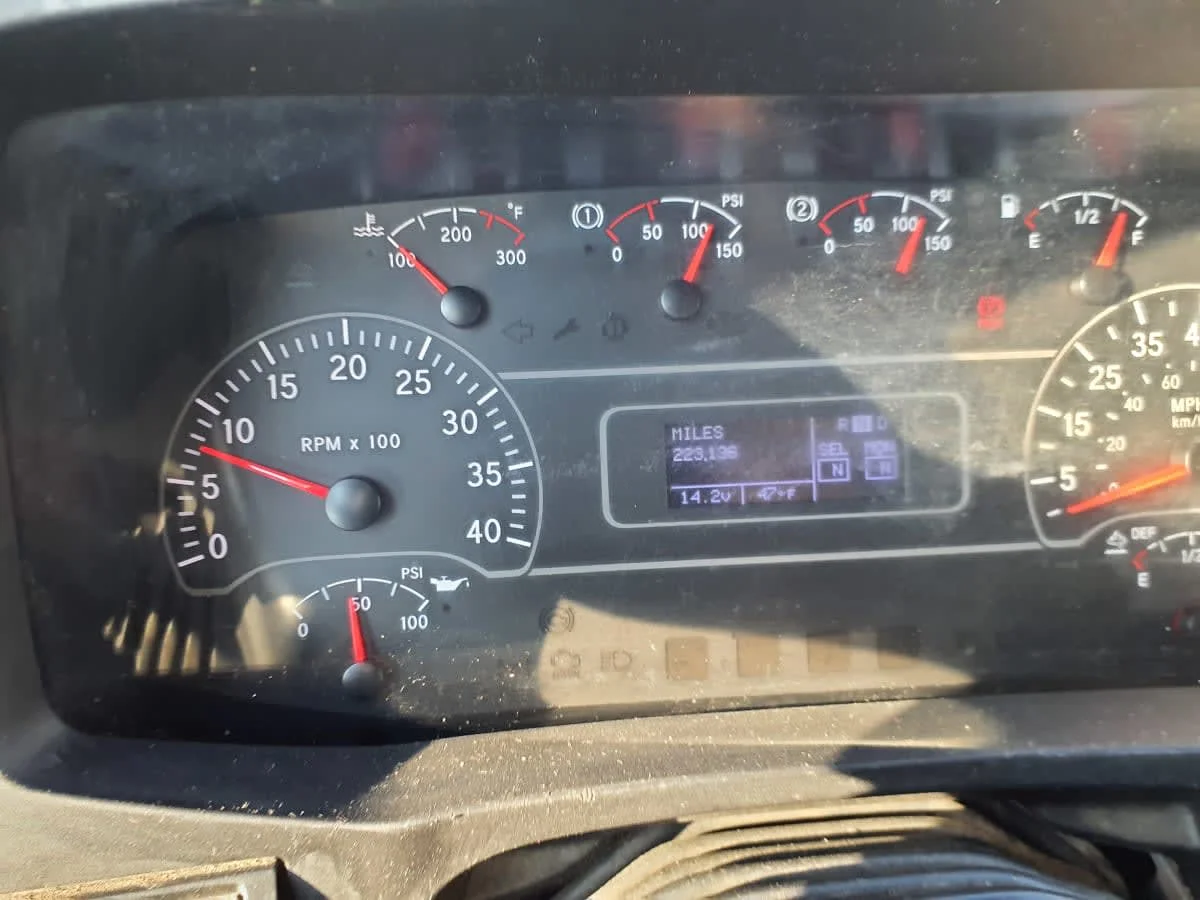 2020 International MV - image 10