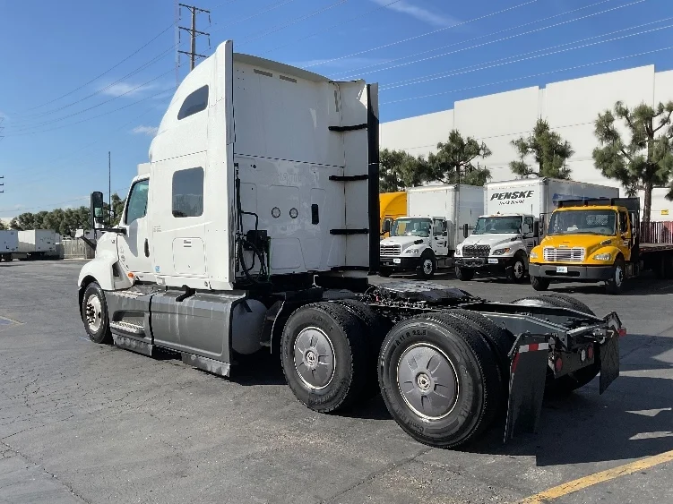 2023 International LT in Fontana, CA — photo 5