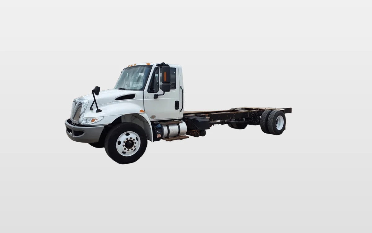 2017 International 4300 - image 1