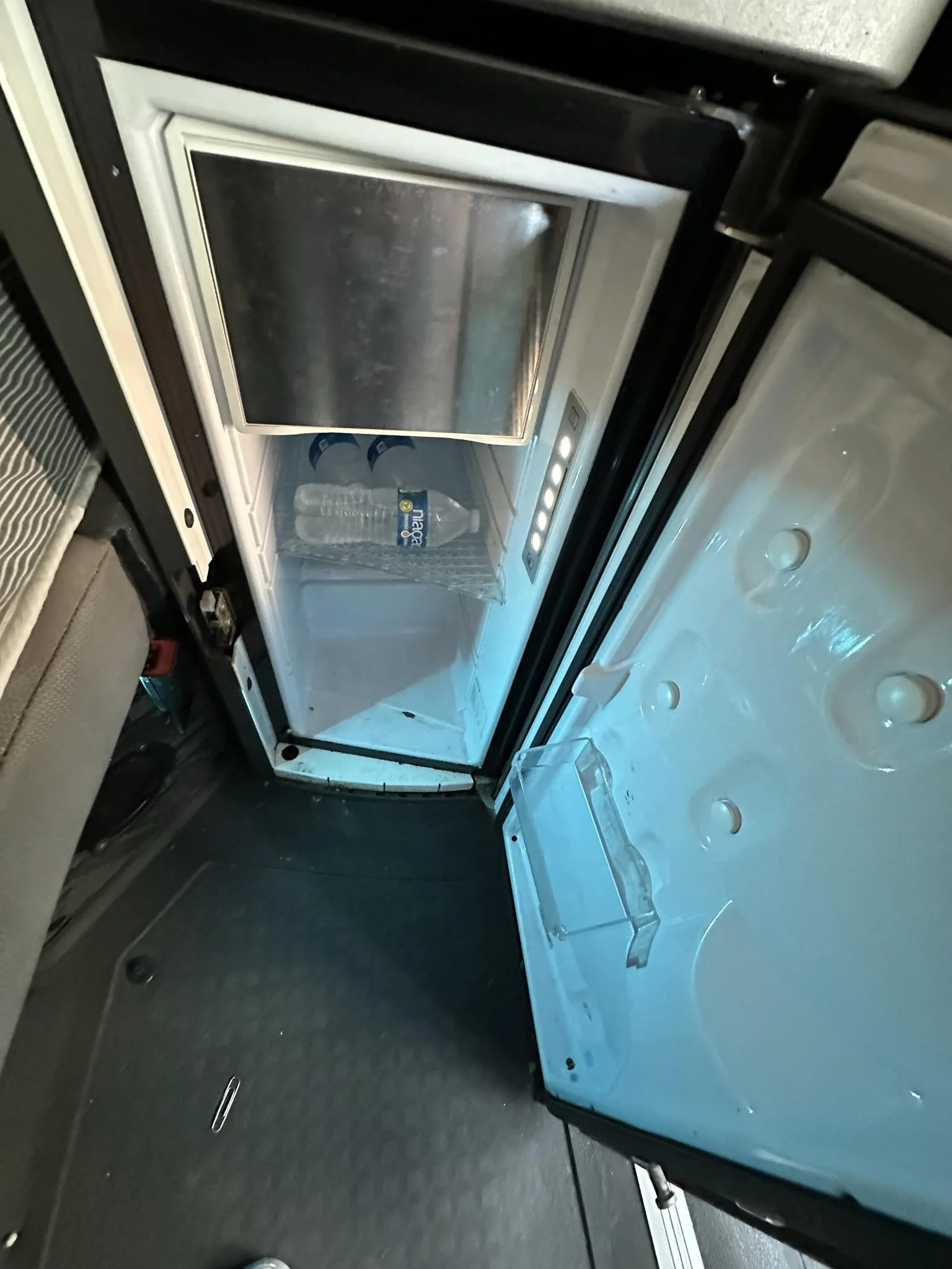 2022 Volvo VNL 760 — photo 3
