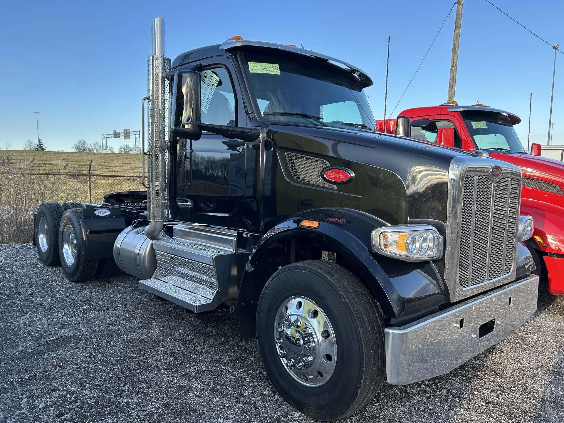 2027 Peterbilt 567 in Youngstown, OH — photo 2