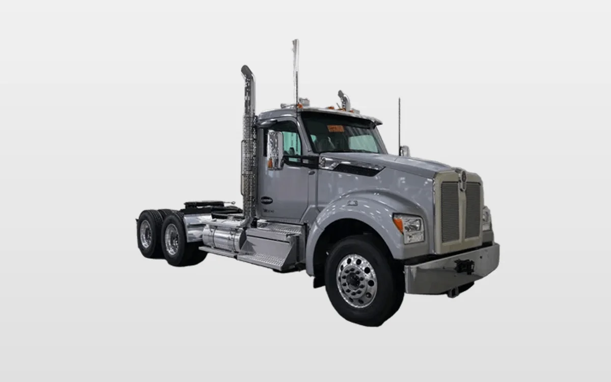 2027 Kenworth T880 - image 1