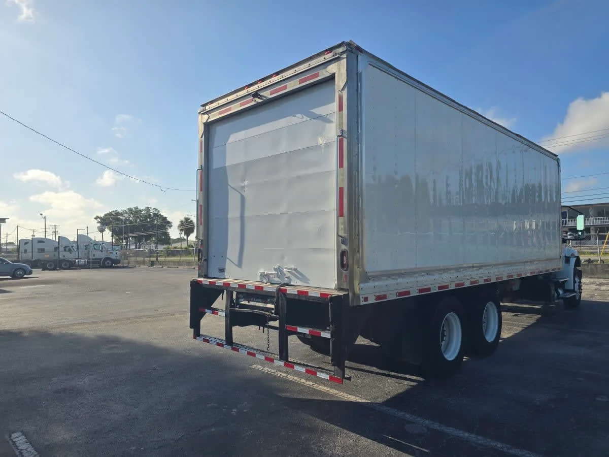 2020 International MV in Tampa, FL — photo 6