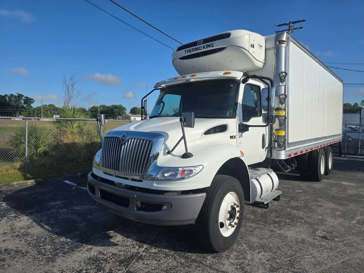 2020 International MV in Tampa, FL — photo 3