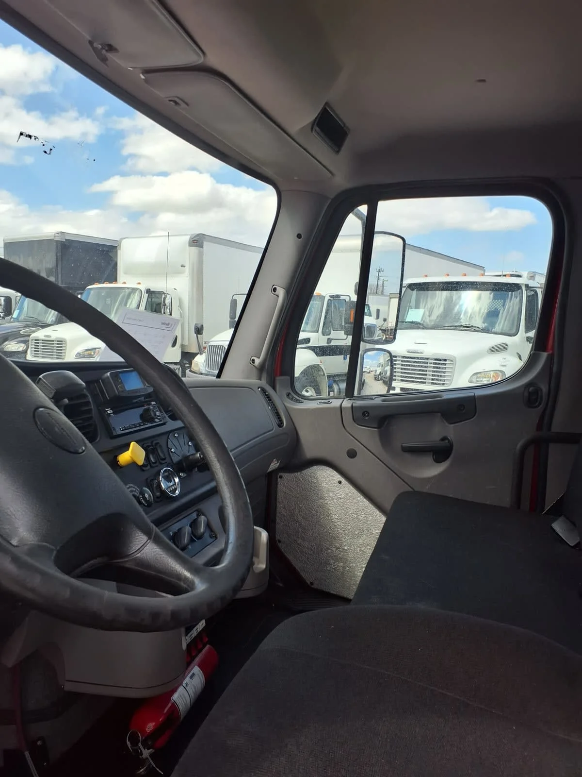 2019 Freightliner M2 106 in Fort Worth, TX — photo 7