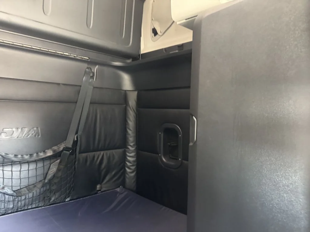 2023 Freightliner in Fresno, CA — photo 10