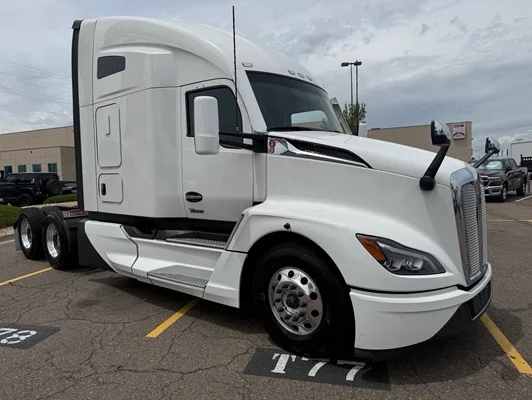 2023 Kenworth T680