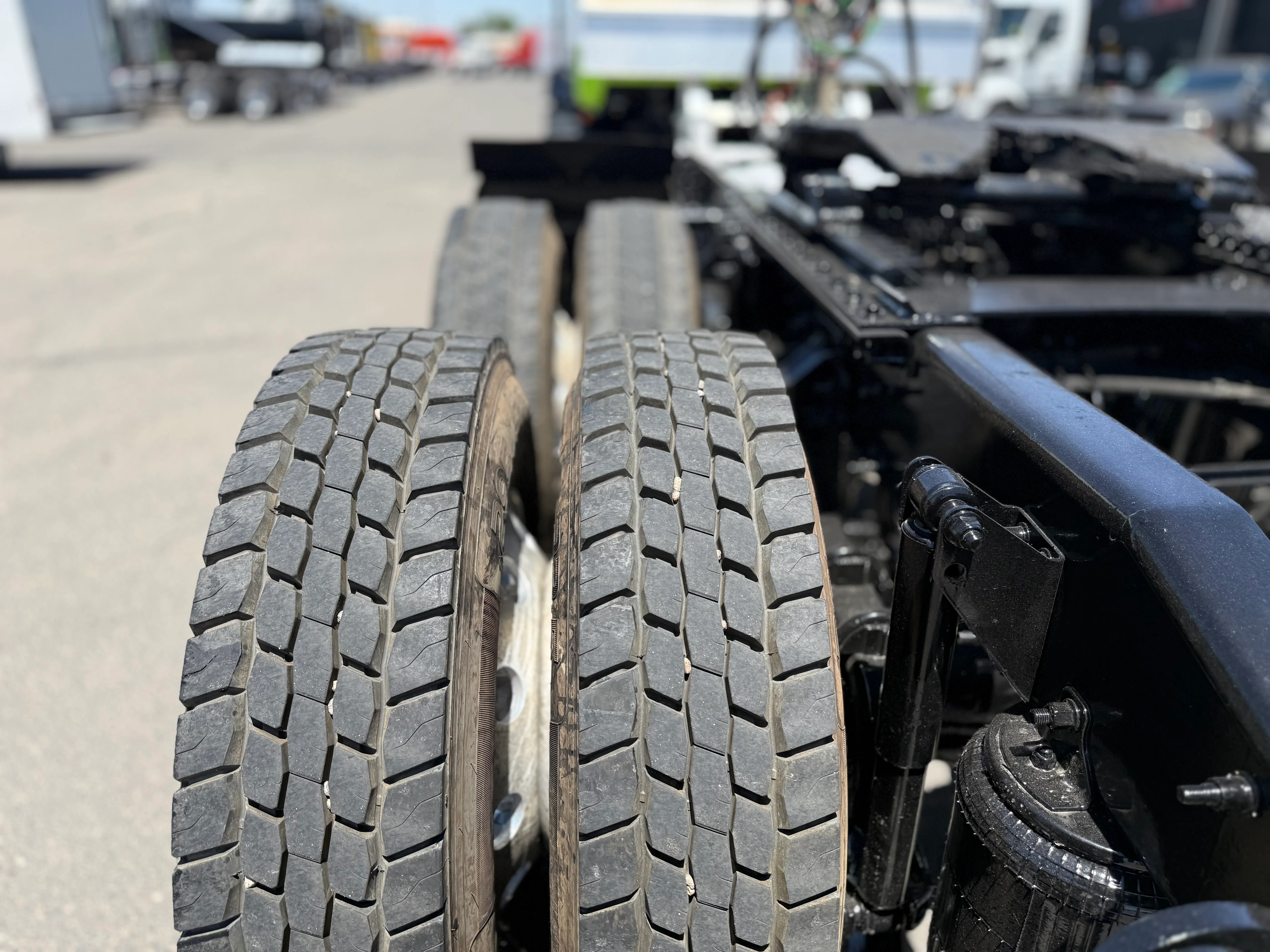 2025 Mack Anthem in CO — photo 21