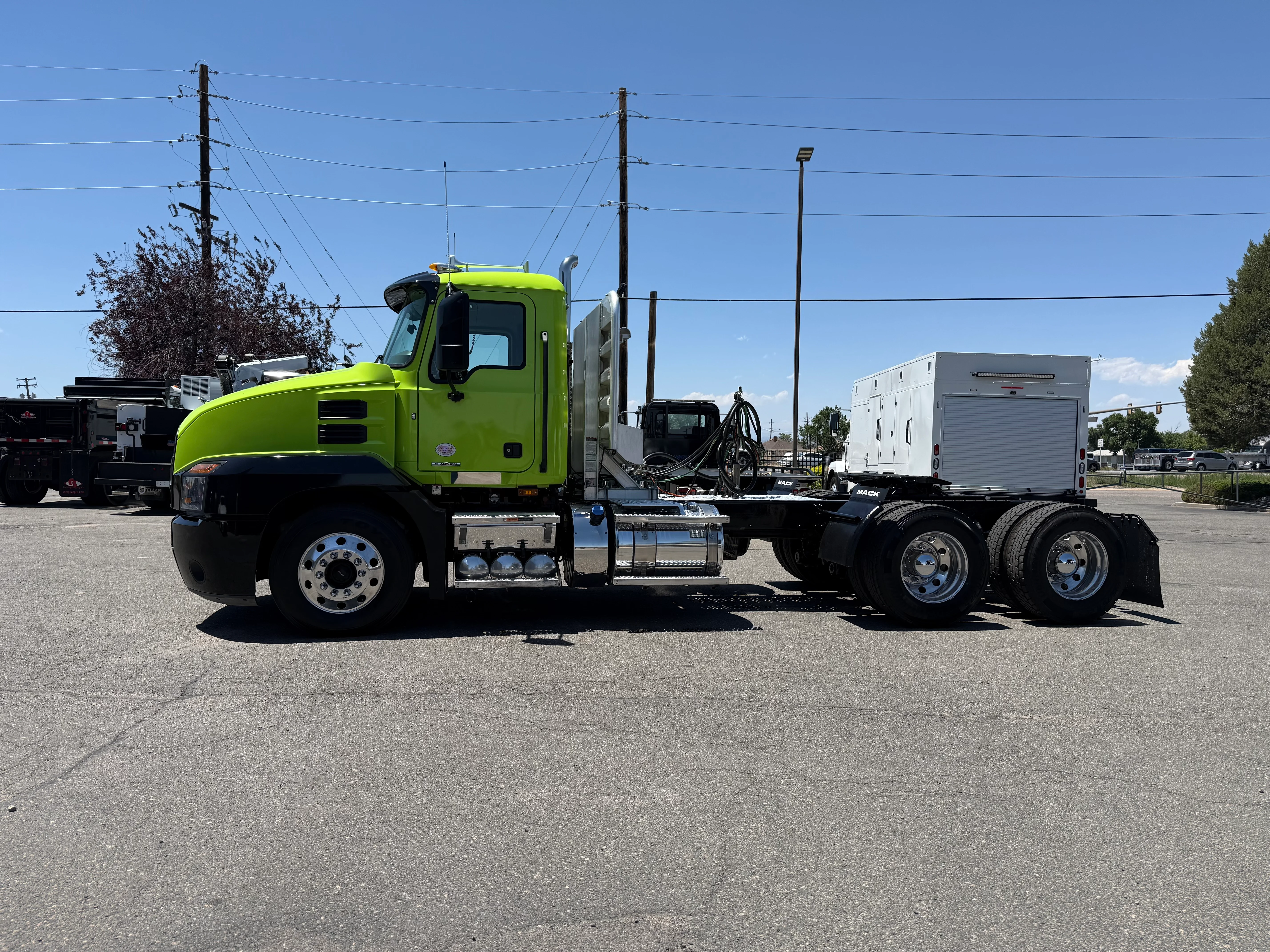 2025 Mack Anthem in CO — photo 5