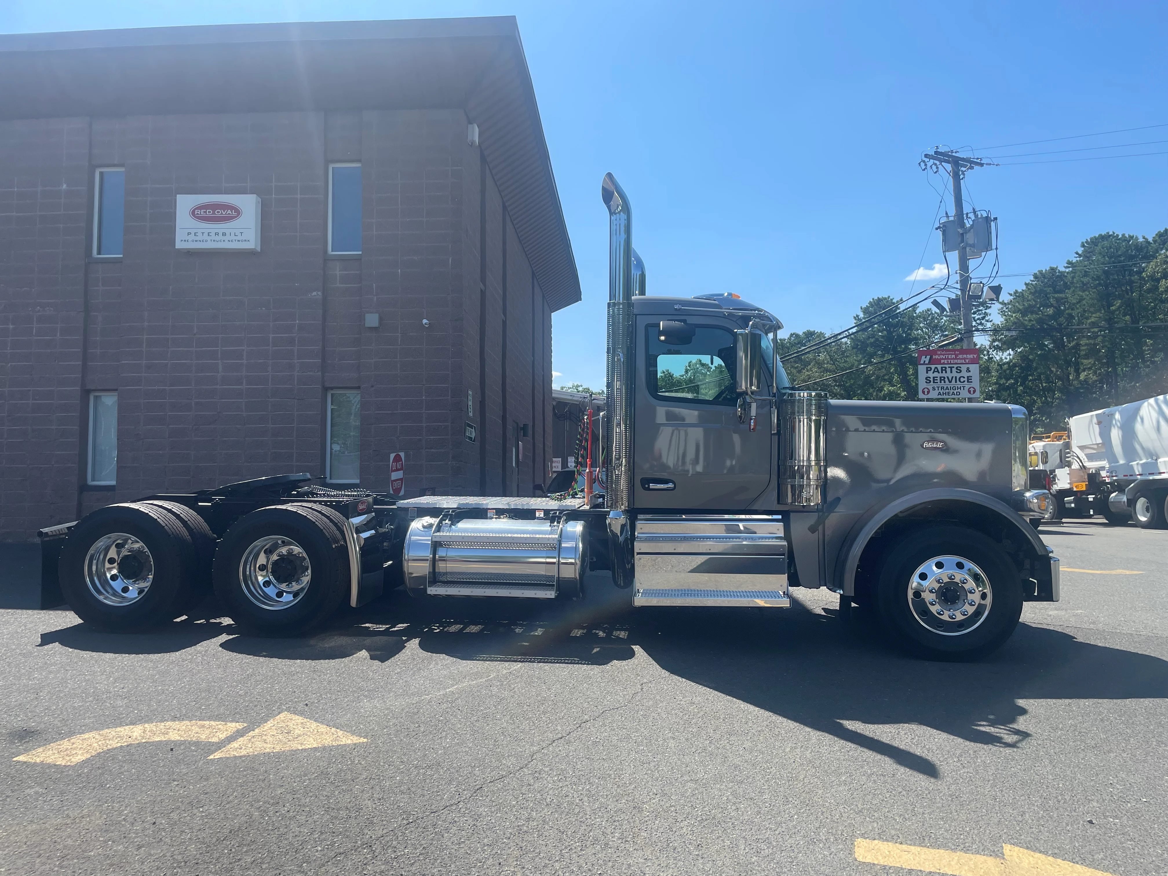 2027 Peterbilt 589 in Clarksburg, WV — photo 4