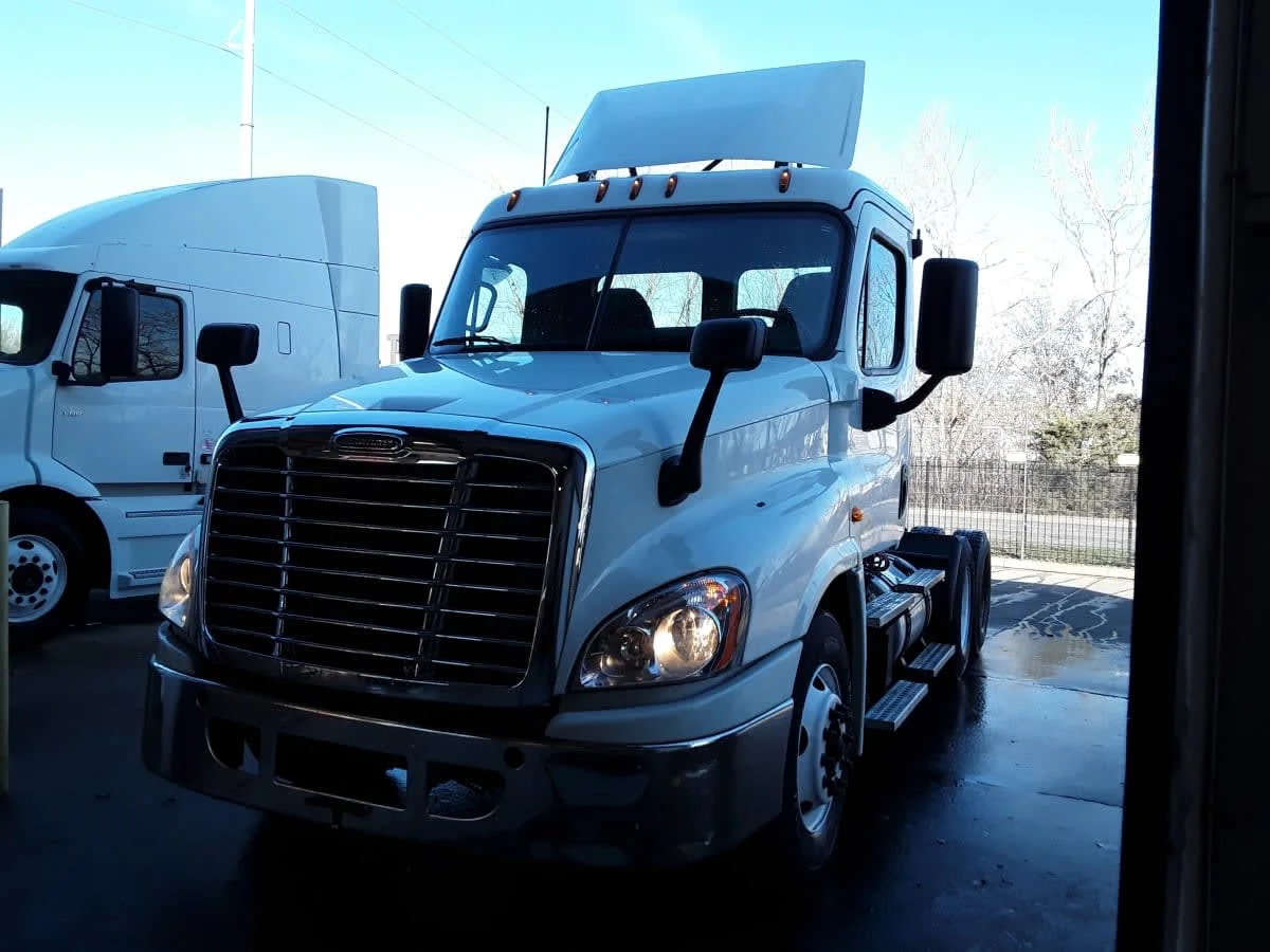2019 Freightliner Cascadia in Kansas City, MO
