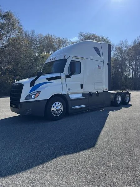 2022 Freightliner Cascadia in Montgomery, AL