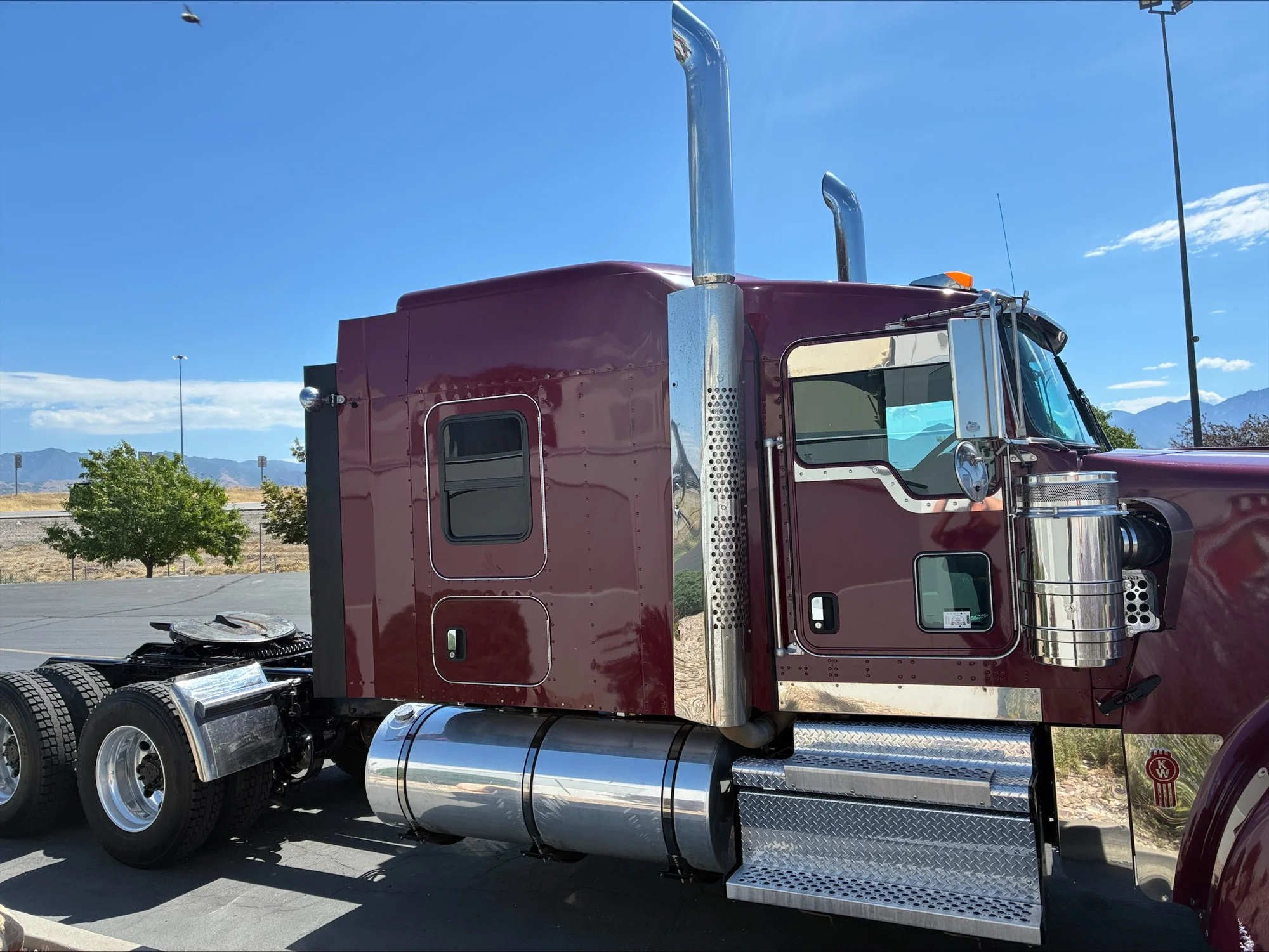 2022 Kenworth W900 in Salina, UT — photo 4