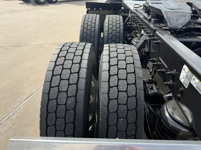 2021 Peterbilt 567 - image 13