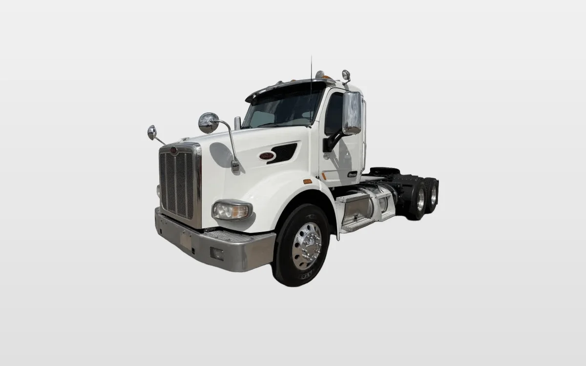 2021 Peterbilt 567 - image 1