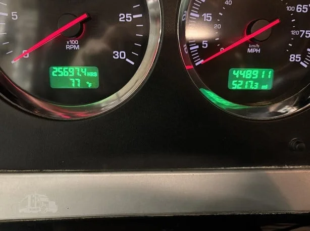 2015 Kenworth W900 - image 17