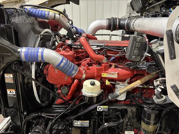 2015 Kenworth W900 - image 20