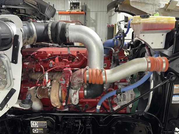 2015 Kenworth W900 - image 21