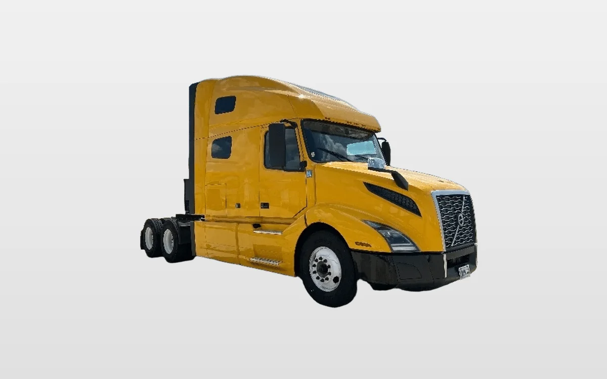 2022 Volvo - image 1