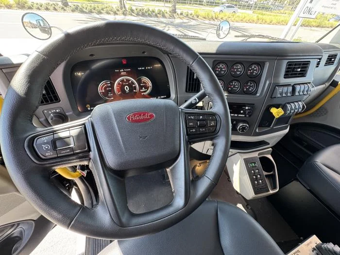 2026 Peterbilt 567 - image 10