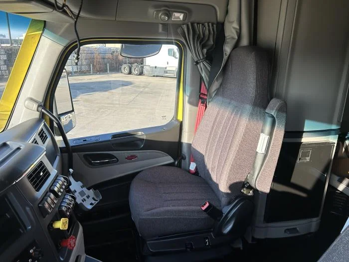 2024 Peterbilt 579 - image 26