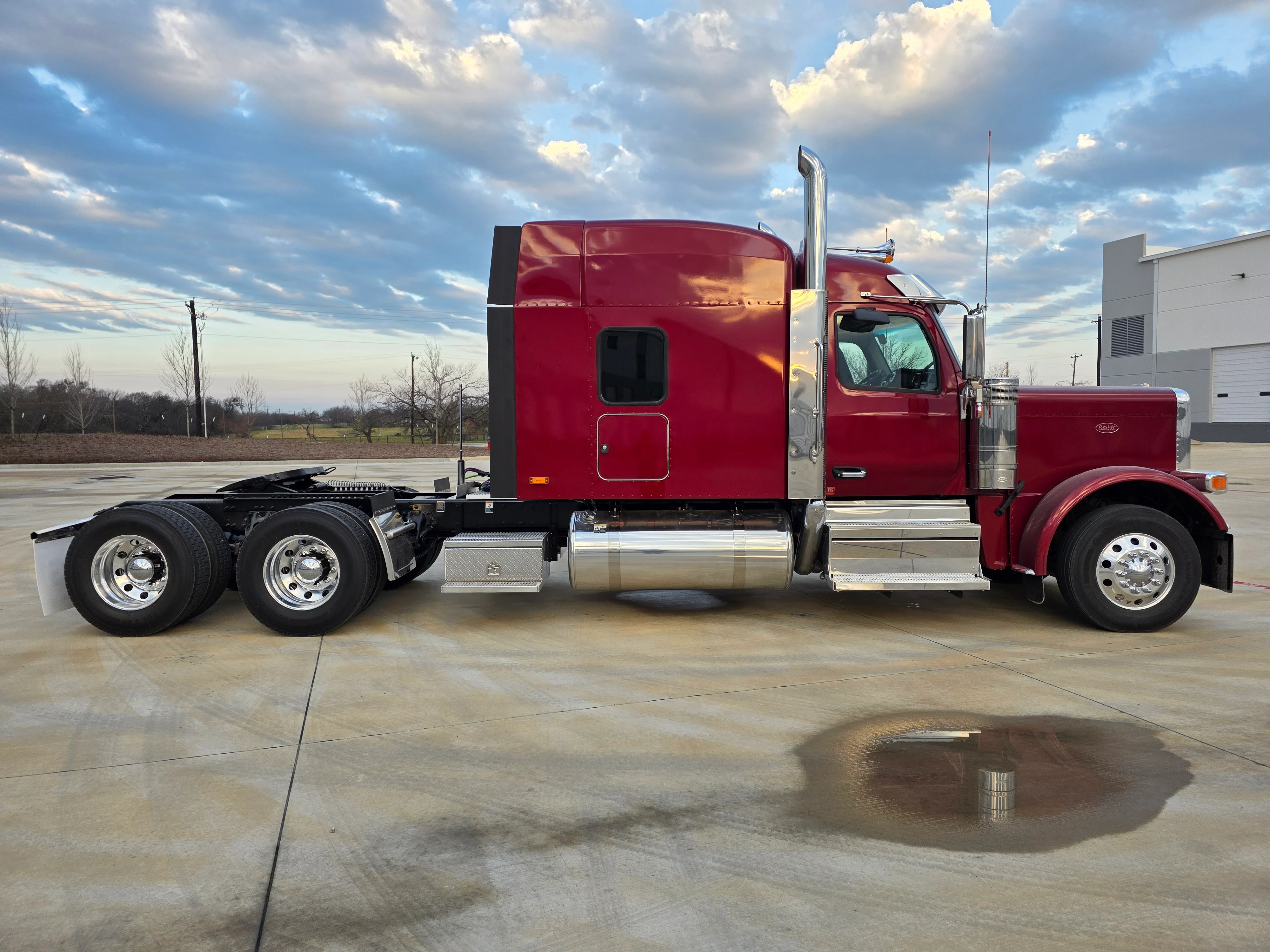 2027 Peterbilt 589 in Tallahassee, FL — photo 6