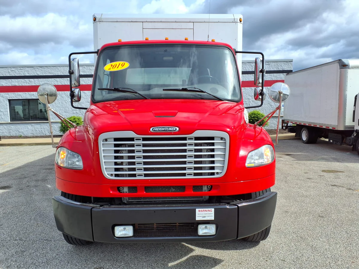 2019 Freightliner M2 106 in Cleveland, OH — photo 2