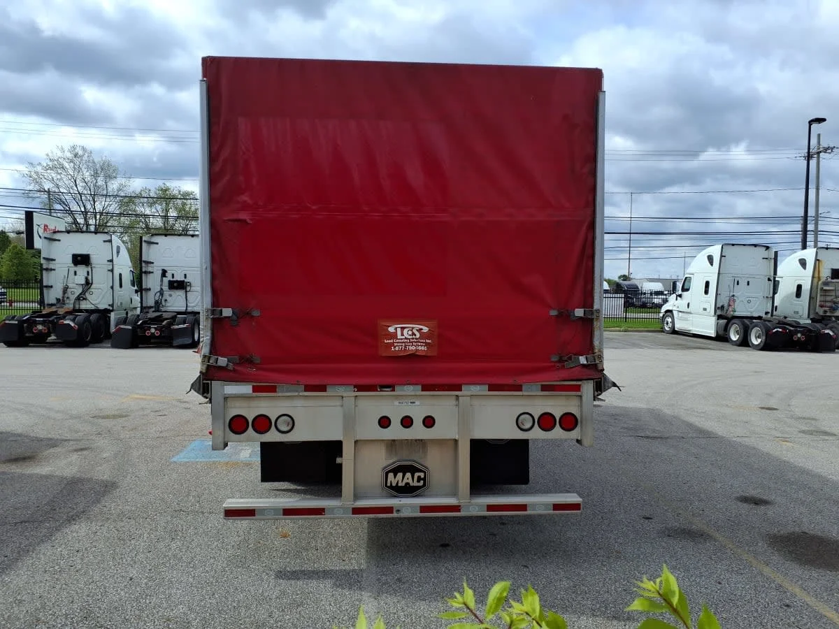 2019 Freightliner M2 106 in Cleveland, OH — photo 5