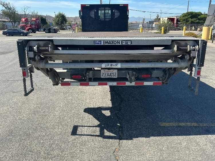 2020 Hino 268 in Fontana, CA — photo 8