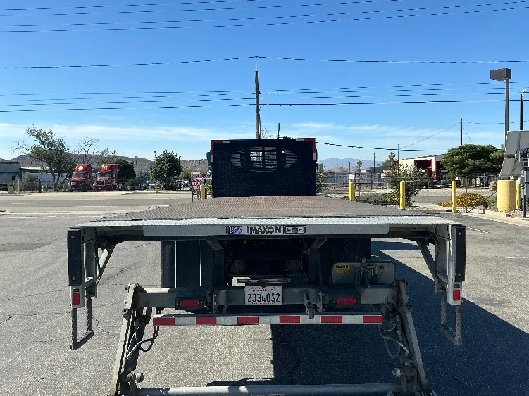 2020 Hino 268 in Fontana, CA — photo 7