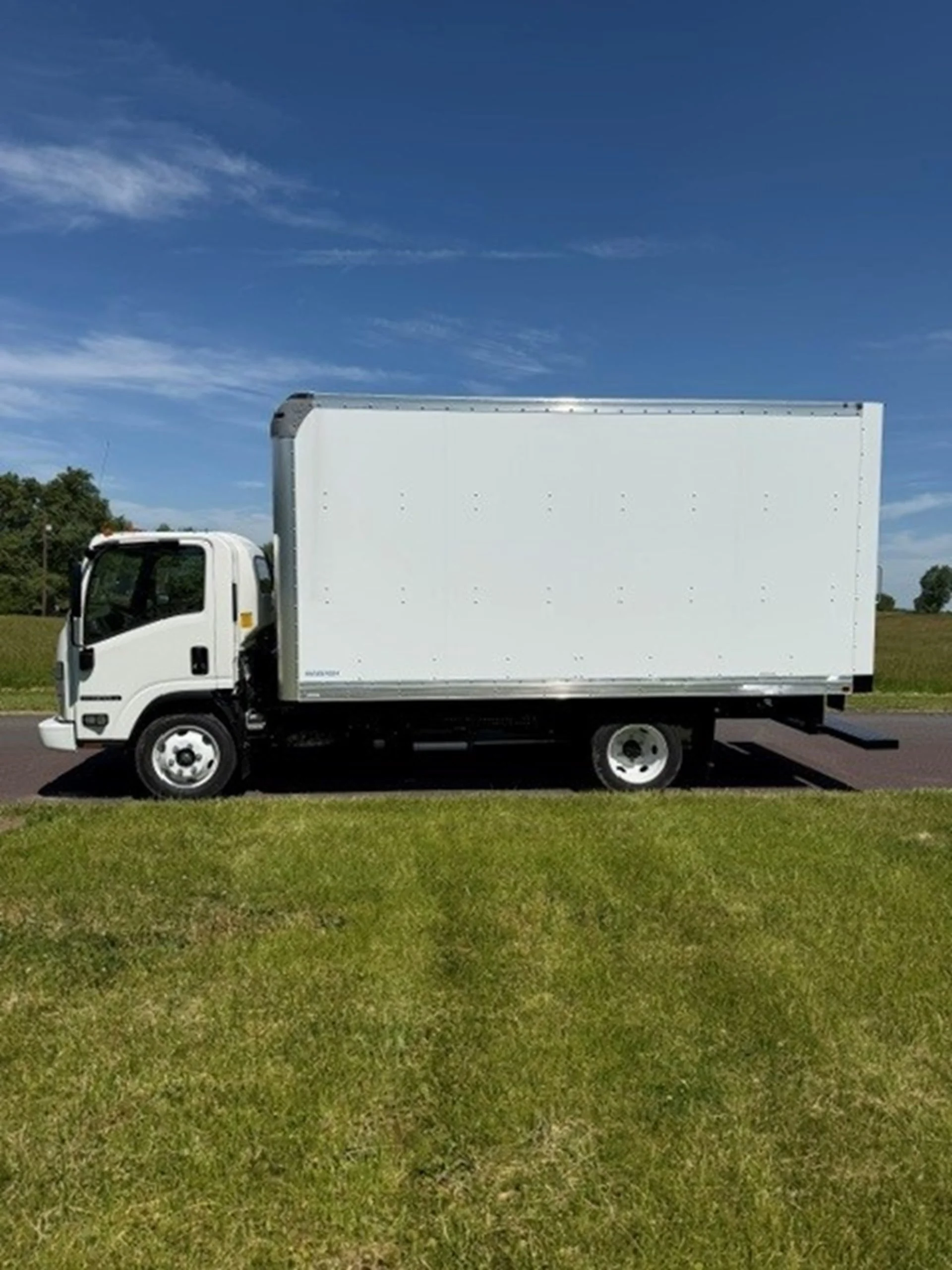 2026 Isuzu in Souderton, PA — photo 2