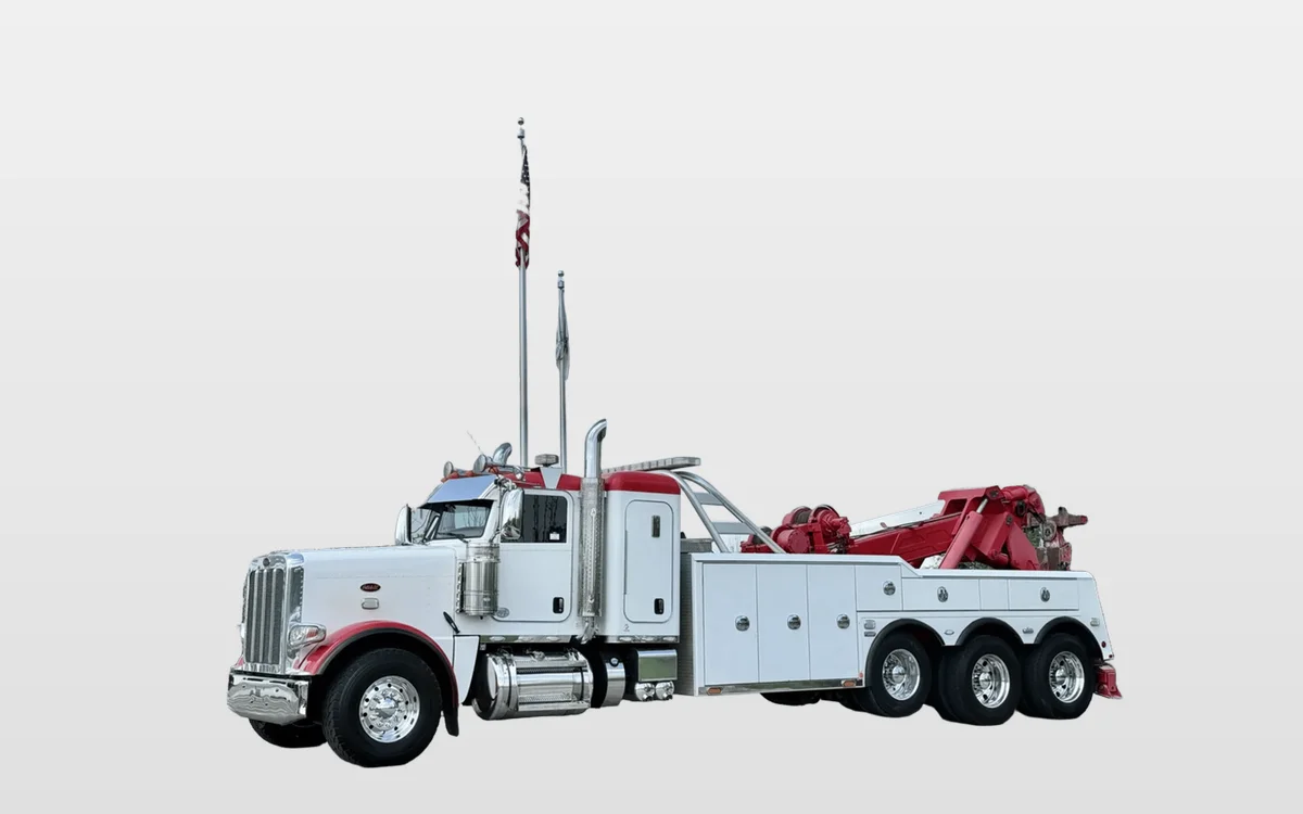2017 Peterbilt 389 - image 1