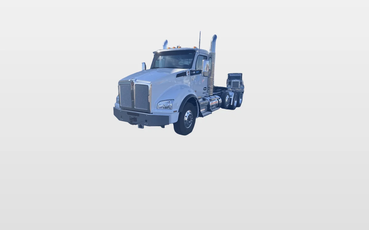 2025 Kenworth T880 - image 1