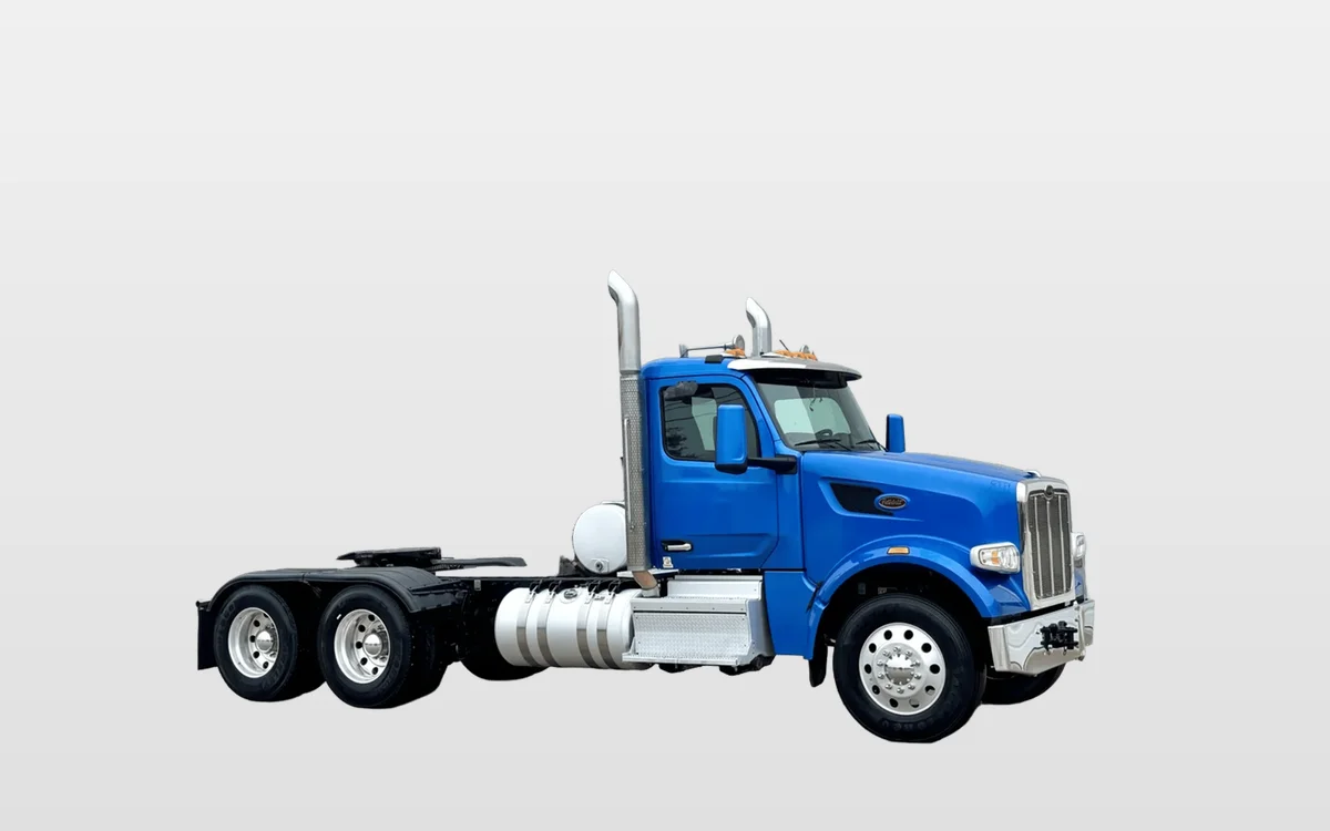 2022 Peterbilt 567 - image 1