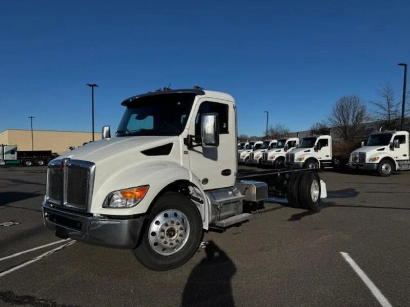 2025 Kenworth T380