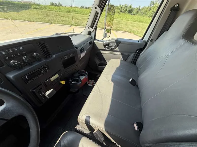 2020 International MV in Springfield, MO — photo 11