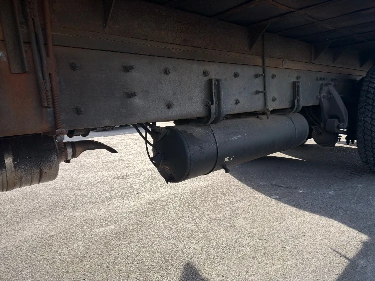 2019 Freightliner M2 106 - image 5