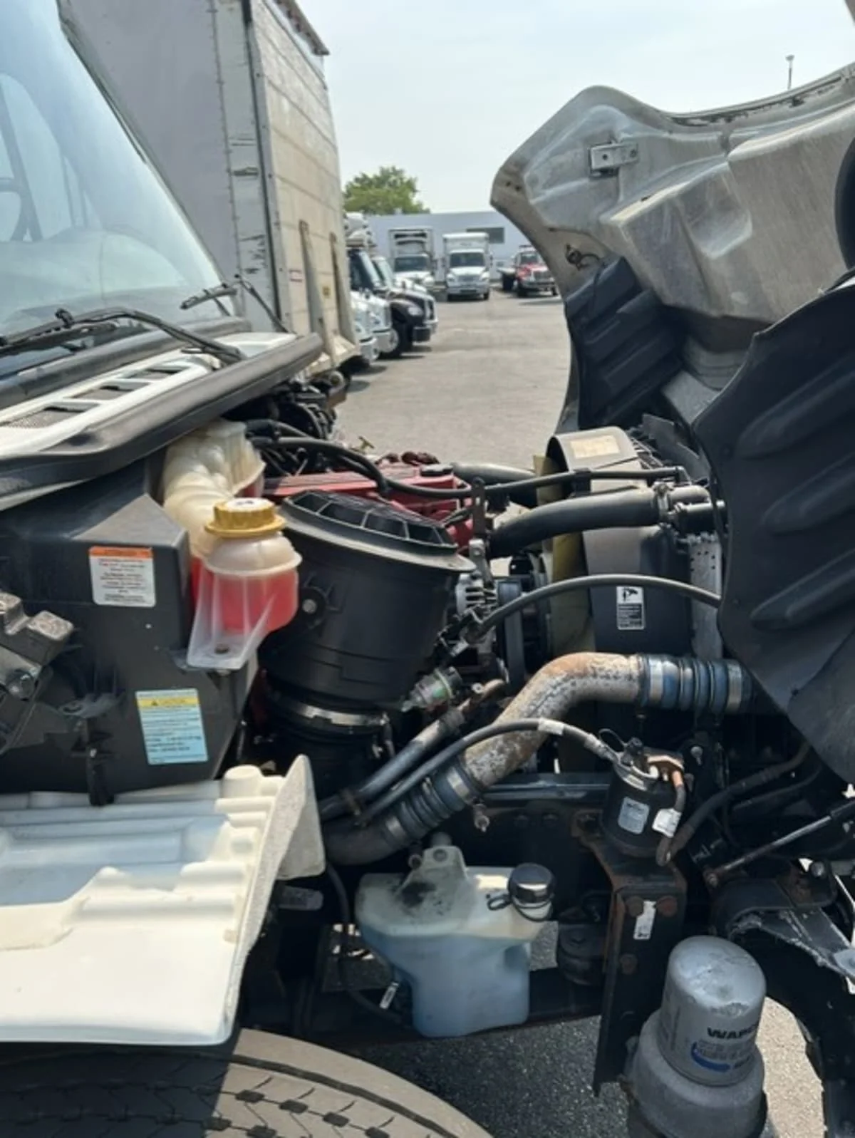 2020 Freightliner M2 106 in Farmingdale, NY — photo 14