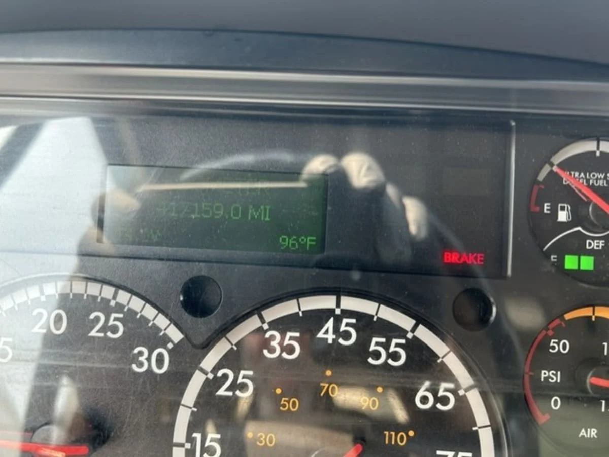 2020 Freightliner M2 106 in Farmingdale, NY — photo 12