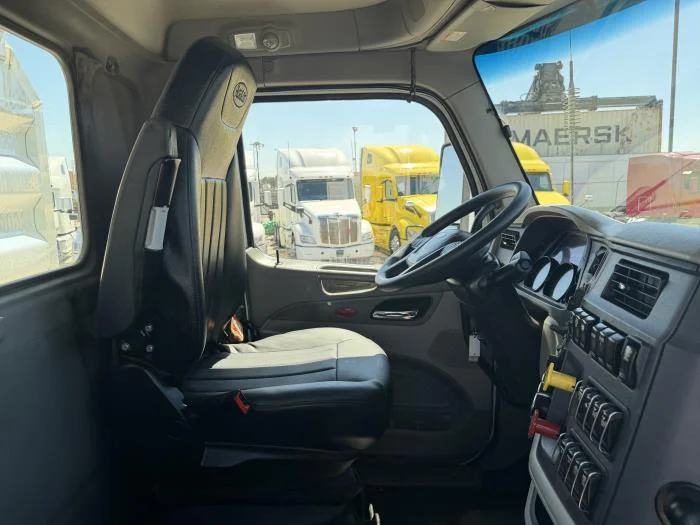 2021 Peterbilt 567 - image 26
