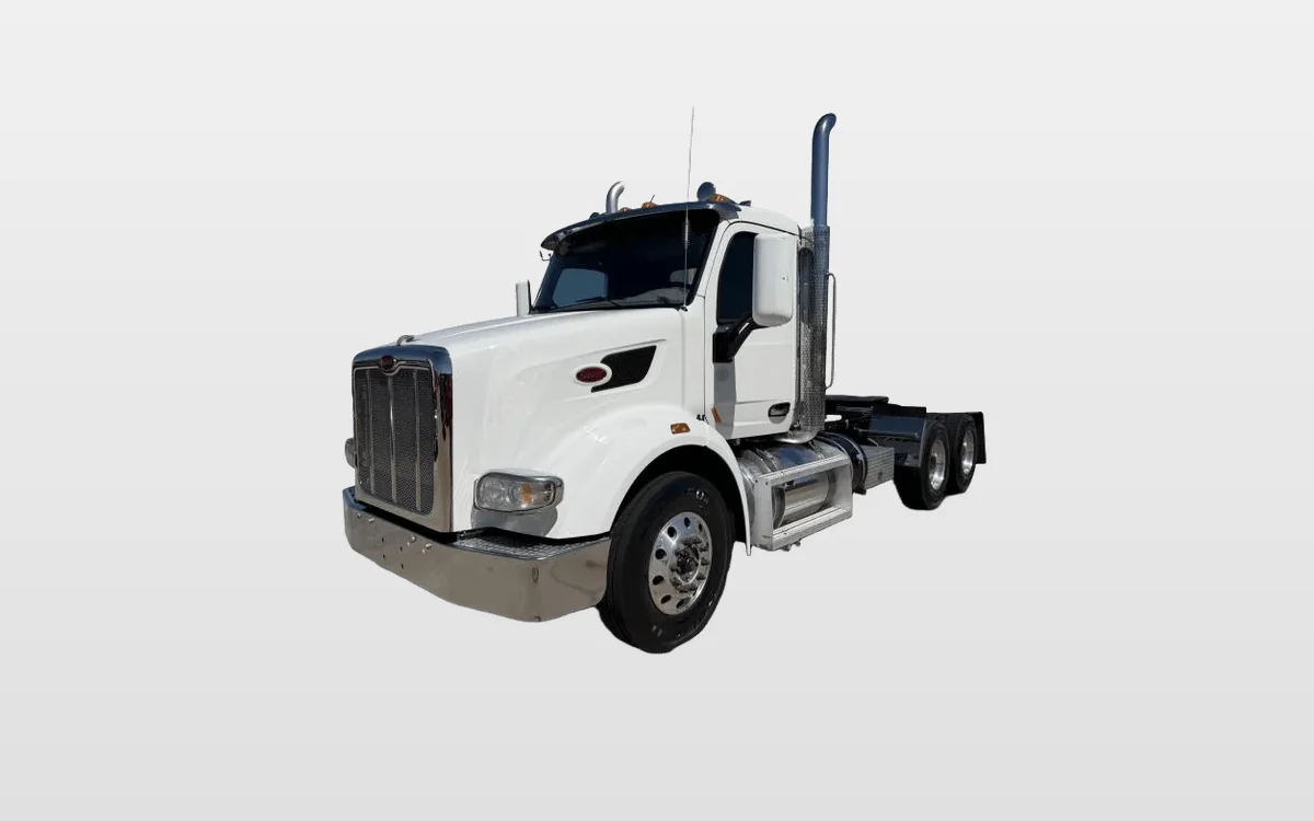 2021 Peterbilt 567 - image 1