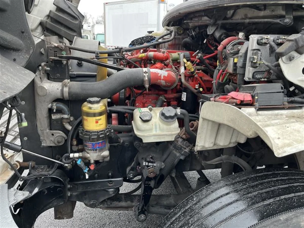 2016 Freightliner M2 106 - image 10